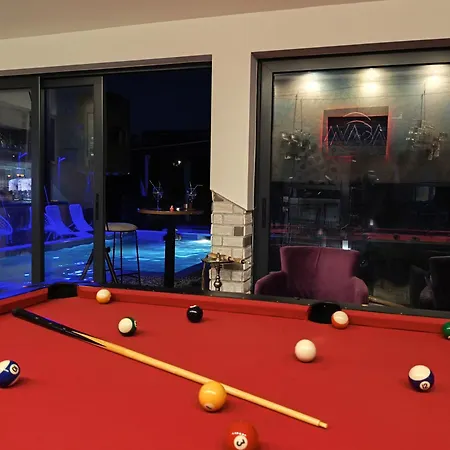 アパート Agava Club Sremska Kamenica